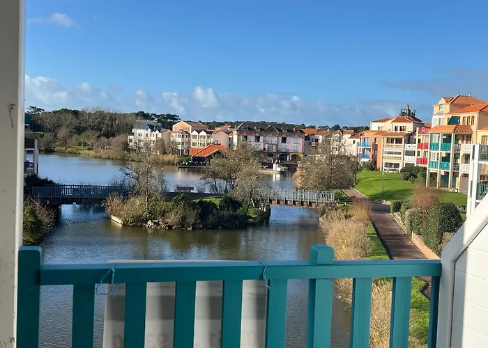 Apartmán Coco 2 Adultes Et 2 Enfants Avec Terrasse Vue Sur Le Et Acces Parc Aquatique Gratuit Talmont-Saint-Hilaire