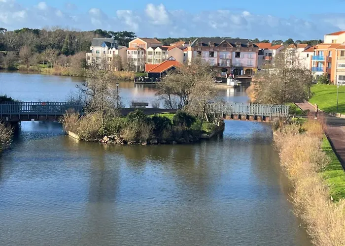 Coco 2 Adultes Et 2 Enfants Avec Terrasse Vue Sur Le Et Acces Parc Aquatique Gratuit Apartmán