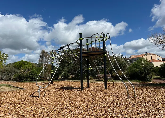 Coco 2 Adultes Et 2 Enfants Avec Terrasse Vue Sur Le Et Acces Parc Aquatique Gratuit Apartmán *