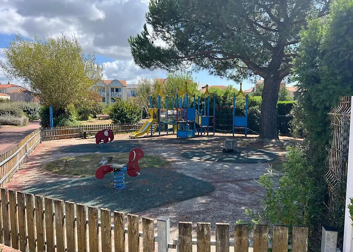 Coco 2 Adultes Et 2 Enfants Avec Terrasse Vue Sur Le Et Acces Parc Aquatique Gratuit * Talmont-Saint-Hilaire