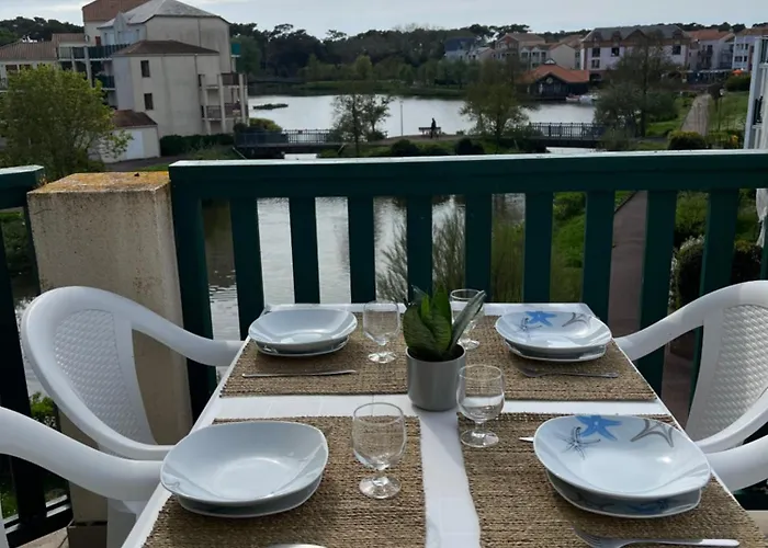 Coco 2 Adultes Et 2 Enfants Avec Terrasse Vue Sur Le Et Acces Parc Aquatique Gratuit Talmont-Saint-Hilaire