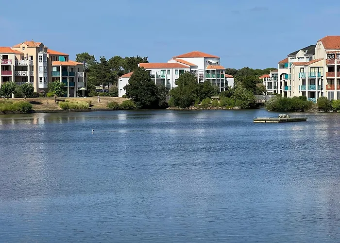 Coco 2 Adultes Et 2 Enfants Avec Terrasse Vue Sur Le Et Acces Parc Aquatique Gratuit Apartmán Talmont-Saint-Hilaire