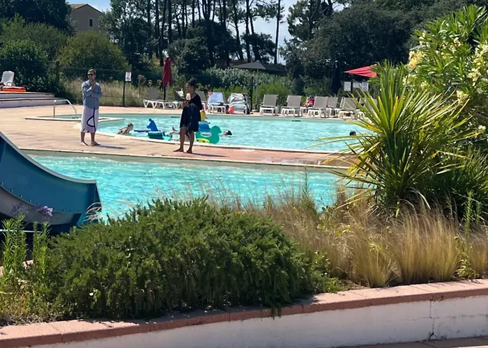 Coco 2 Adultes Et 2 Enfants Avec Terrasse Vue Sur Le Et Acces Parc Aquatique Gratuit Talmont-Saint-Hilaire