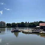 Coco 2 Adultes Et 2 Enfants Avec Terrasse Vue Sur Le Et Acces Parc Aquatique Gratuit
