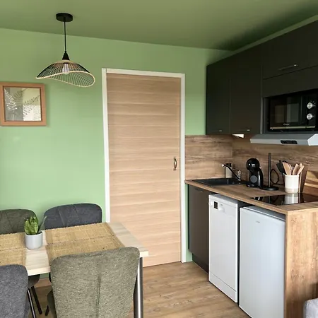 Appartement Coco 2 Adultes Et 2 Enfants Avec Terrasse Vue Sur Le Et Accès Parc Aquatique Gratuit Talmont-Saint-Hilaire