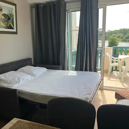 Coco 2 Adultes Et 2 Enfants Avec Terrasse Vue Sur Le Et Acces Parc Aquatique Gratuit Talmont-Saint-Hilaire