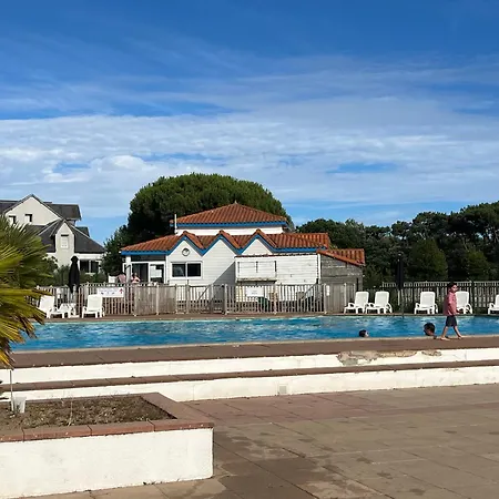 Coco 2 Adultes Et 2 Enfants Avec Terrasse Vue Sur Le Et Acces Parc Aquatique Gratuit