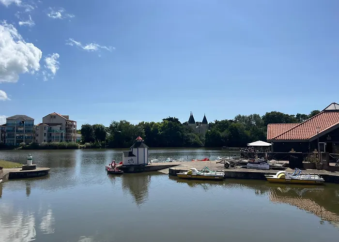 Coco 2 Adultes Et 2 Enfants Avec Terrasse Vue Sur Le Et Acces Parc Aquatique Gratuit