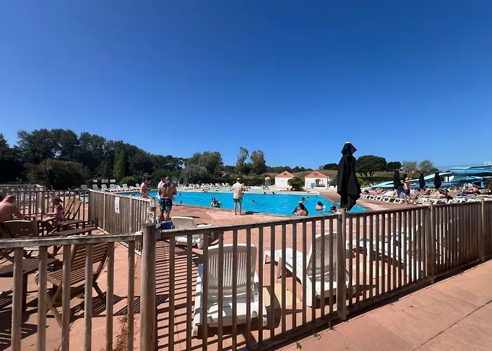 Coco 2 Adultes Et 2 Enfants Avec Terrasse Vue Sur Le Et Acces Parc Aquatique Gratuit Talmont-Saint-Hilaire